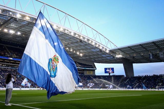 1716029236979057598.jpg Porto-stadium.jpg